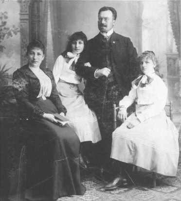 Geschwister Gerhardt und ihre Eltern